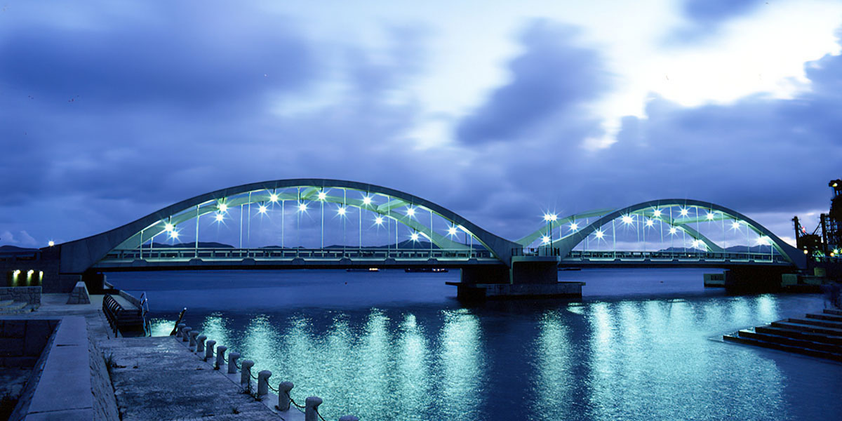 親柱-古仁屋大橋-夜景