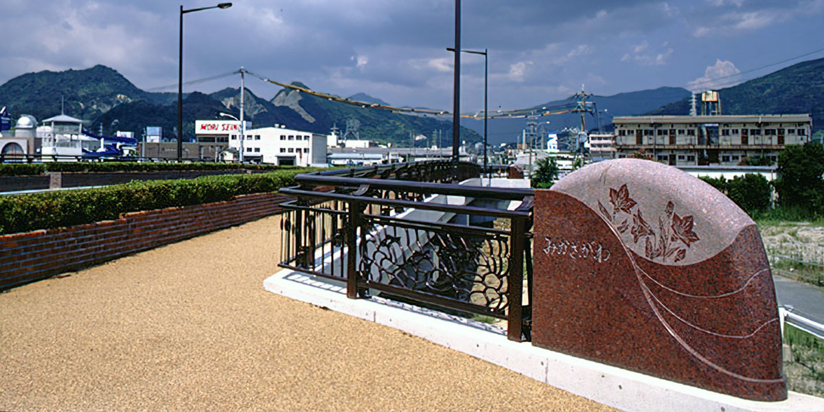 親柱-三笠橋